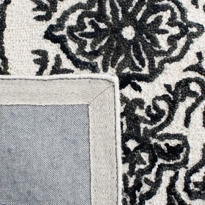 Blossom BLM112 Hand Tufted Area Rug - Safavieh 6 Blossom BLM112 Hand Tufted Area Rug - Safavieh - Image 6