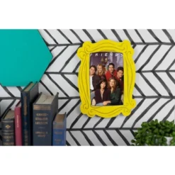 Silver Buffalo Friends Picture Frame | Friends TV Show Merchandise Photo Frame | 4 X 6 Inches -Decora Shop GUEST 0de476f0 d4ab 4fb5 aefc 62b1fbcbd74a