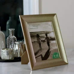 Northlight 8" X 10" Champagne Gold Honeycomb Rectangular Photo Frame 13.25"