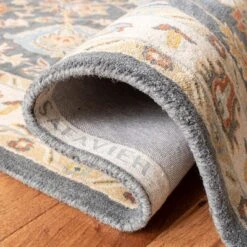 Classic CL934 Hand Tufted Area Rug - Safavieh -Decora Shop GUEST 42faa51d fc82 484d b6a5 3b46ce01f9ee