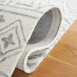 Metro MET353 Hand Tufted Area Rug - Safavieh -Decora Shop GUEST 46ce73d5 3a98 4916 b006 5416565f5b71