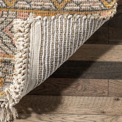 NuLOOM Hermina Southwestern Tasseled Area Rug 6 NuLOOM Hermina Southwestern Tasseled Area Rug - Image 6