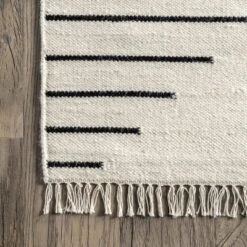 NuLOOM Delora Bohemian Wool Blend Tasseled Area Rug -Decora Shop GUEST 865ec371 d8e1 498b 889f 315b43a29a3f