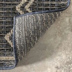 NuLOOM Julieta Diamonded Helix Indoor/Outdoor Area Rug -Decora Shop GUEST 8b425db0 3fbb 46b7 b40a 294eecade58d