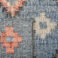 Kilim KLM753 Hand Loomed Area Rug - Safavieh -Decora Shop GUEST 99e4840d c2a8 4afc b26d b9bcc72fd88d