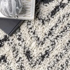 NuLOOM Amanda Moroccan Chevron Tassel Area Rug 12 NuLOOM Amanda Moroccan Chevron Tassel Area Rug -Decora Shop GUEST bc660f64 561f 4552 ad71 fcc67f0959e4