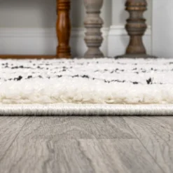 Catala Moroccan Diamond Shag Indoor Area Rug - JONATHAN Y -Decora Shop GUEST c50c2c94 bf89 4052 b672 2fe9a049947a